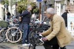 Amsterdam 12 april 2024
Victor Reinier op de fiets in Amsterdam zuid.