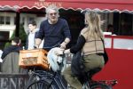 Amsterdam 12 april 2024
Victor Reinier op de fiets in Amsterdam zuid.