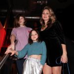 Amsterdam, 2 April 2024
Voorstelling Ladies of Soul
Zangeres Do Zangeres met kinderen Jip Verschoor en LouLou Verschoor