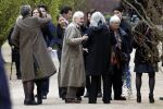 Amsterdam 18 april 2026
Crematie Sonja Barend op begraafplaats Zorgvlied . Haar man Abel Cahen met zijn dochters