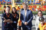 Zeewolde 17 april 2026
Koning Willem Alexander bezoekt de koningsspelen in Zeewolde . Britt Dekker presenteert het . Angel Daleman Joep Wennemars en Koning Willem Alexander