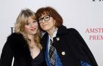 Amsterdam 28 april 2026
Premiere The Devil wears Prada 2 in Tuschinski . Chazia Mourali kwam met haar dochter