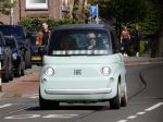Amsterdam 25 april 2026
Daan Schuurmans en zijn vrouw Bracha v Doesburgh wonen weer in Amstewrdam zuid . Ze vervoeren zich in een fiat stadsauto.