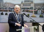 Scheveningen 2 april 2026
Koningin MÃ¡xima opent de gerenoveerde boulevard. De Scheveningse boulevard, al decennialang een van de bekendste en meest bezochte kustpromenades van Nederland, is de afgelopen jaren vernieuwd om beter aan te sluiten bij het groeiende aantal bezoekers en klaar te zijn voor de toekomst. Burgemeester Jan v Zanen begeleidde de Koningin . OOk de commisaris van de koning Wouter Kolff was aanwezig .