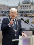 Scheveningen 2 april 2026
Koningin MÃ¡xima opent de gerenoveerde boulevard. De Scheveningse boulevard, al decennialang een van de bekendste en meest bezochte kustpromenades van Nederland, is de afgelopen jaren vernieuwd om beter aan te sluiten bij het groeiende aantal bezoekers en klaar te zijn voor de toekomst. Burgemeester Jan v Zanen begeleidde de Koningin . OOk de commisaris van de koning Wouter Kolff was aanwezig .