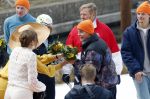 Dokkum 27 april 2026
Koningsdag is dit jaar in Dokkum . Namens de koninklijke familie zijn aanwezig : Koning Willem Alexander Koningin Maxima Prinses Amalia Prinses Alexia Prinses Ariane Prins Constantijn Prinses Laurentien Prins Maurits Prinses Marilene Prins Bernhard Prins Floris Prinses Aimee Prins Pieter Christiaan en Prinses Anita . Jens v t Wout