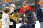 Dokkum 27 april 2026
Koningsdag is dit jaar in Dokkum . Namens de koninklijke familie zijn aanwezig : Koning Willem Alexander Koningin Maxima Prinses Amalia Prinses Alexia Prinses Ariane Prins Constantijn Prinses Laurentien Prins Maurits Prinses Marilene Prins Bernhard Prins Floris Prinses Aimee Prins Pieter Christiaan en Prinses Anita . Jens v t Wout
