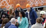 Dokkum 27 april 2026
Koningsdag is dit jaar in Dokkum . Namens de koninklijke familie zijn aanwezig : Koning Willem Alexander Koningin Maxima Prinses Amalia Prinses Alexia Prinses Ariane Prins Constantijn Prinses Laurentien Prins Maurits Prinses Marilene Prins Bernhard Prins Floris Prinses Aimee Prins Pieter Christiaan en Prinses Anita . Jens v t Wout en Melle v t Wout