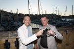 Malta 7 april 2026
John de Bever en Kees de Bever maken bij de Smart City Malta Studios bekend dat ze een speelfilm op gaan nemen . De film gaat heten alles voor de fans .