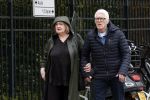 Amsterdam 18 april 2026
Crematie Sonja Barend op begraafplaats Zorgvlied . Kees v Kooten met vrouw