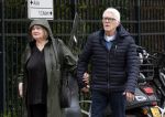 Amsterdam 18 april 2026
Crematie Sonja Barend op begraafplaats Zorgvlied . Kees v Kooten met vrouw