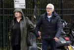 Amsterdam 18 april 2026
Crematie Sonja Barend op begraafplaats Zorgvlied . Kees v Kooten met vrouw