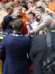 Dokkum 27 april 2026
Koningsdag is dit jaar in Dokkum . Namens de koninklijke familie zijn aanwezig : Koning Willem Alexander Koningin Maxima Prinses Amalia Prinses Alexia Prinses Ariane Prins Constantijn Prinses Laurentien Prins Maurits Prinses Marilene Prins Bernhard Prins Floris Prinses Aimee Prins Pieter Christiaan en Prinses Anita .