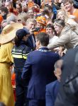 Dokkum 27 april 2026
Koningsdag is dit jaar in Dokkum . Namens de koninklijke familie zijn aanwezig : Koning Willem Alexander Koningin Maxima Prinses Amalia Prinses Alexia Prinses Ariane Prins Constantijn Prinses Laurentien Prins Maurits Prinses Marilene Prins Bernhard Prins Floris Prinses Aimee Prins Pieter Christiaan en Prinses Anita .