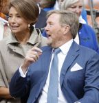 Dokkum 27 april 2026
Koningsdag is dit jaar in Dokkum . Namens de koninklijke familie zijn aanwezig : Koning Willem Alexander Koningin Maxima Prinses Amalia Prinses Alexia Prinses Ariane Prins Constantijn Prinses Laurentien Prins Maurits Prinses Marilene Prins Bernhard Prins Floris Prinses Aimee Prins Pieter Christiaan en Prinses Anita .