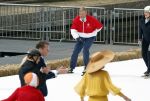 Dokkum 27 april 2026
Koningsdag is dit jaar in Dokkum . Namens de koninklijke familie zijn aanwezig : Koning Willem Alexander Koningin Maxima Prinses Amalia Prinses Alexia Prinses Ariane Prins Constantijn Prinses Laurentien Prins Maurits Prinses Marilene Prins Bernhard Prins Floris Prinses Aimee Prins Pieter Christiaan en Prinses Anita .