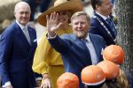 Dokkum 27 april 2026
Koningsdag is dit jaar in Dokkum . Namens de koninklijke familie zijn aanwezig : Koning Willem Alexander Koningin Maxima Prinses Amalia Prinses Alexia Prinses Ariane Prins Constantijn Prinses Laurentien Prins Maurits Prinses Marilene Prins Bernhard Prins Floris Prinses Aimee Prins Pieter Christiaan en Prinses Anita .