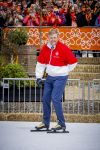 Dokkum 27 april 2026
Koningsdag is dit jaar in Dokkum . Namens de koninklijke familie zijn aanwezig : Koning Willem Alexander Koningin Maxima Prinses Amalia Prinses Alexia Prinses Ariane Prins Constantijn Prinses Laurentien Prins Maurits Prinses Marilene Prins Bernhard Prins Floris Prinses Aimee Prins Pieter Christiaan en Prinses Anita .