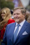 Dokkum 27 april 2026
Koningsdag is dit jaar in Dokkum . Namens de koninklijke familie zijn aanwezig : Koning Willem Alexander Koningin Maxima Prinses Amalia Prinses Alexia Prinses Ariane Prins Constantijn Prinses Laurentien Prins Maurits Prinses Marilene Prins Bernhard Prins Floris Prinses Aimee Prins Pieter Christiaan en Prinses Anita .