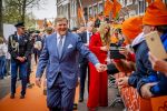 Dokkum 27 april 2026
Koningsdag is dit jaar in Dokkum . Namens de koninklijke familie zijn aanwezig : Koning Willem Alexander Koningin Maxima Prinses Amalia Prinses Alexia Prinses Ariane Prins Constantijn Prinses Laurentien Prins Maurits Prinses Marilene Prins Bernhard Prins Floris Prinses Aimee Prins Pieter Christiaan en Prinses Anita .