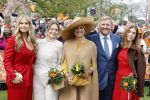 Dokkum 27 april 2026
Koningsdag is dit jaar in Dokkum . Namens de koninklijke familie zijn aanwezig : Koning Willem Alexander Koningin Maxima Prinses Amalia Prinses Alexia Prinses Ariane Prins Constantijn Prinses Laurentien Prins Maurits Prinses Marilene Prins Bernhard Prins Floris Prinses Aimee Prins Pieter Christiaan en Prinses Anita .