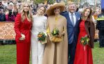 Dokkum 27 april 2026
Koningsdag is dit jaar in Dokkum . Namens de koninklijke familie zijn aanwezig : Koning Willem Alexander Koningin Maxima Prinses Amalia Prinses Alexia Prinses Ariane Prins Constantijn Prinses Laurentien Prins Maurits Prinses Marilene Prins Bernhard Prins Floris Prinses Aimee Prins Pieter Christiaan en Prinses Anita .