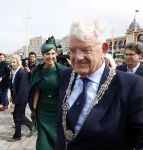 Scheveningen 2 april 2026
Koningin MÃ¡xima opent de gerenoveerde boulevard. De Scheveningse boulevard, al decennialang een van de bekendste en meest bezochte kustpromenades van Nederland, is de afgelopen jaren vernieuwd om beter aan te sluiten bij het groeiende aantal bezoekers en klaar te zijn voor de toekomst. Burgemeester Jan v Zanen begeleidde de Koningin . OOk de commisaris van de koning Wouter Kolff was aanwezig .