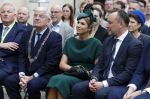 Scheveningen 2 april 2026
Koningin MÃ¡xima opent de gerenoveerde boulevard. De Scheveningse boulevard, al decennialang een van de bekendste en meest bezochte kustpromenades van Nederland, is de afgelopen jaren vernieuwd om beter aan te sluiten bij het groeiende aantal bezoekers en klaar te zijn voor de toekomst. Burgemeester Jan v Zanen begeleidde de Koningin . OOk de commisaris van de koning Wouter Kolff was aanwezig .