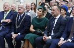Scheveningen 2 april 2026
Koningin MÃ¡xima opent de gerenoveerde boulevard. De Scheveningse boulevard, al decennialang een van de bekendste en meest bezochte kustpromenades van Nederland, is de afgelopen jaren vernieuwd om beter aan te sluiten bij het groeiende aantal bezoekers en klaar te zijn voor de toekomst. Burgemeester Jan v Zanen begeleidde de Koningin . OOk de commisaris van de koning Wouter Kolff was aanwezig .