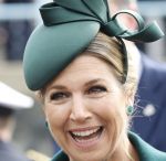 Scheveningen 2 april 2026
Koningin MÃ¡xima opent de gerenoveerde boulevard. De Scheveningse boulevard, al decennialang een van de bekendste en meest bezochte kustpromenades van Nederland, is de afgelopen jaren vernieuwd om beter aan te sluiten bij het groeiende aantal bezoekers en klaar te zijn voor de toekomst. Burgemeester Jan v Zanen begeleidde de Koningin . OOk de commisaris van de koning Wouter Kolff was aanwezig .