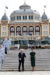 Scheveningen 2 april 2026
Koningin MÃ¡xima opent de gerenoveerde boulevard. De Scheveningse boulevard, al decennialang een van de bekendste en meest bezochte kustpromenades van Nederland, is de afgelopen jaren vernieuwd om beter aan te sluiten bij het groeiende aantal bezoekers en klaar te zijn voor de toekomst. Burgemeester Jan v Zanen begeleidde de Koningin . OOk de commisaris van de koning Wouter Kolff was aanwezig .