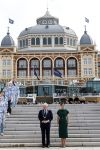 Scheveningen 2 april 2026
Koningin MÃ¡xima opent de gerenoveerde boulevard. De Scheveningse boulevard, al decennialang een van de bekendste en meest bezochte kustpromenades van Nederland, is de afgelopen jaren vernieuwd om beter aan te sluiten bij het groeiende aantal bezoekers en klaar te zijn voor de toekomst. Burgemeester Jan v Zanen begeleidde de Koningin . OOk de commisaris van de koning Wouter Kolff was aanwezig .