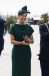 Scheveningen 2 april 2026
Koningin MÃ¡xima opent de gerenoveerde boulevard. De Scheveningse boulevard, al decennialang een van de bekendste en meest bezochte kustpromenades van Nederland, is de afgelopen jaren vernieuwd om beter aan te sluiten bij het groeiende aantal bezoekers en klaar te zijn voor de toekomst. Burgemeester Jan v Zanen begeleidde de Koningin . OOk de commisaris van de koning Wouter Kolff was aanwezig .