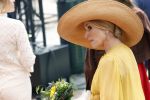 Dokkum 27 april 2026
Koningsdag is dit jaar in Dokkum . Namens de koninklijke familie zijn aanwezig : Koning Willem Alexander Koningin Maxima Prinses Amalia Prinses Alexia Prinses Ariane Prins Constantijn Prinses Laurentien Prins Maurits Prinses Marilene Prins Bernhard Prins Floris Prinses Aimee Prins Pieter Christiaan en Prinses Anita .