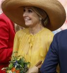 Dokkum 27 april 2026
Koningsdag is dit jaar in Dokkum . Namens de koninklijke familie zijn aanwezig : Koning Willem Alexander Koningin Maxima Prinses Amalia Prinses Alexia Prinses Ariane Prins Constantijn Prinses Laurentien Prins Maurits Prinses Marilene Prins Bernhard Prins Floris Prinses Aimee Prins Pieter Christiaan en Prinses Anita .