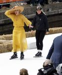 Dokkum 27 april 2026
Koningsdag is dit jaar in Dokkum . Namens de koninklijke familie zijn aanwezig : Koning Willem Alexander Koningin Maxima Prinses Amalia Prinses Alexia Prinses Ariane Prins Constantijn Prinses Laurentien Prins Maurits Prinses Marilene Prins Bernhard Prins Floris Prinses Aimee Prins Pieter Christiaan en Prinses Anita .