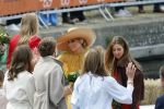 Dokkum 27 april 2026
Koningsdag is dit jaar in Dokkum . Namens de koninklijke familie zijn aanwezig : Koning Willem Alexander Koningin Maxima Prinses Amalia Prinses Alexia Prinses Ariane Prins Constantijn Prinses Laurentien Prins Maurits Prinses Marilene Prins Bernhard Prins Floris Prinses Aimee Prins Pieter Christiaan en Prinses Anita .