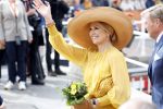 Dokkum 27 april 2026
Koningsdag is dit jaar in Dokkum . Namens de koninklijke familie zijn aanwezig : Koning Willem Alexander Koningin Maxima Prinses Amalia Prinses Alexia Prinses Ariane Prins Constantijn Prinses Laurentien Prins Maurits Prinses Marilene Prins Bernhard Prins Floris Prinses Aimee Prins Pieter Christiaan en Prinses Anita .