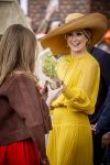 Dokkum 27 april 2026
Koningsdag is dit jaar in Dokkum . Namens de koninklijke familie zijn aanwezig : Koning Willem Alexander Koningin Maxima Prinses Amalia Prinses Alexia Prinses Ariane Prins Constantijn Prinses Laurentien Prins Maurits Prinses Marilene Prins Bernhard Prins Floris Prinses Aimee Prins Pieter Christiaan en Prinses Anita .