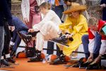 Dokkum 27 april 2026
Koningsdag is dit jaar in Dokkum . Namens de koninklijke familie zijn aanwezig : Koning Willem Alexander Koningin Maxima Prinses Amalia Prinses Alexia Prinses Ariane Prins Constantijn Prinses Laurentien Prins Maurits Prinses Marilene Prins Bernhard Prins Floris Prinses Aimee Prins Pieter Christiaan en Prinses Anita .