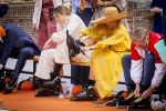 Dokkum 27 april 2026
Koningsdag is dit jaar in Dokkum . Namens de koninklijke familie zijn aanwezig : Koning Willem Alexander Koningin Maxima Prinses Amalia Prinses Alexia Prinses Ariane Prins Constantijn Prinses Laurentien Prins Maurits Prinses Marilene Prins Bernhard Prins Floris Prinses Aimee Prins Pieter Christiaan en Prinses Anita .