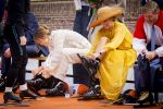 Dokkum 27 april 2026
Koningsdag is dit jaar in Dokkum . Namens de koninklijke familie zijn aanwezig : Koning Willem Alexander Koningin Maxima Prinses Amalia Prinses Alexia Prinses Ariane Prins Constantijn Prinses Laurentien Prins Maurits Prinses Marilene Prins Bernhard Prins Floris Prinses Aimee Prins Pieter Christiaan en Prinses Anita .