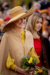 Dokkum 27 april 2026
Koningsdag is dit jaar in Dokkum . Namens de koninklijke familie zijn aanwezig : Koning Willem Alexander Koningin Maxima Prinses Amalia Prinses Alexia Prinses Ariane Prins Constantijn Prinses Laurentien Prins Maurits Prinses Marilene Prins Bernhard Prins Floris Prinses Aimee Prins Pieter Christiaan en Prinses Anita .