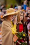 Dokkum 27 april 2026
Koningsdag is dit jaar in Dokkum . Namens de koninklijke familie zijn aanwezig : Koning Willem Alexander Koningin Maxima Prinses Amalia Prinses Alexia Prinses Ariane Prins Constantijn Prinses Laurentien Prins Maurits Prinses Marilene Prins Bernhard Prins Floris Prinses Aimee Prins Pieter Christiaan en Prinses Anita .