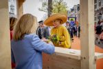 Dokkum 27 april 2026
Koningsdag is dit jaar in Dokkum . Namens de koninklijke familie zijn aanwezig : Koning Willem Alexander Koningin Maxima Prinses Amalia Prinses Alexia Prinses Ariane Prins Constantijn Prinses Laurentien Prins Maurits Prinses Marilene Prins Bernhard Prins Floris Prinses Aimee Prins Pieter Christiaan en Prinses Anita .