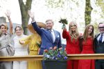 Dokkum 27 april 2026
Koningsdag is dit jaar in Dokkum . Namens de koninklijke familie zijn aanwezig : Koning Willem Alexander Koningin Maxima Prinses Amalia Prinses Alexia Prinses Ariane Prins Constantijn Prinses Laurentien Prins Maurits Prinses Marilene Prins Bernhard Prins Floris Prinses Aimee Prins Pieter Christiaan en Prinses Anita .