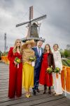 Dokkum 27 april 2026
Koningsdag is dit jaar in Dokkum . Namens de koninklijke familie zijn aanwezig : Koning Willem Alexander Koningin Maxima Prinses Amalia Prinses Alexia Prinses Ariane Prins Constantijn Prinses Laurentien Prins Maurits Prinses Marilene Prins Bernhard Prins Floris Prinses Aimee Prins Pieter Christiaan en Prinses Anita .