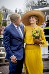 Dokkum 27 april 2026
Koningsdag is dit jaar in Dokkum . Namens de koninklijke familie zijn aanwezig : Koning Willem Alexander Koningin Maxima Prinses Amalia Prinses Alexia Prinses Ariane Prins Constantijn Prinses Laurentien Prins Maurits Prinses Marilene Prins Bernhard Prins Floris Prinses Aimee Prins Pieter Christiaan en Prinses Anita .
