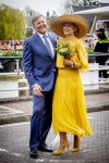 Dokkum 27 april 2026
Koningsdag is dit jaar in Dokkum . Namens de koninklijke familie zijn aanwezig : Koning Willem Alexander Koningin Maxima Prinses Amalia Prinses Alexia Prinses Ariane Prins Constantijn Prinses Laurentien Prins Maurits Prinses Marilene Prins Bernhard Prins Floris Prinses Aimee Prins Pieter Christiaan en Prinses Anita .