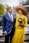 Dokkum 27 april 2026
Koningsdag is dit jaar in Dokkum . Namens de koninklijke familie zijn aanwezig : Koning Willem Alexander Koningin Maxima Prinses Amalia Prinses Alexia Prinses Ariane Prins Constantijn Prinses Laurentien Prins Maurits Prinses Marilene Prins Bernhard Prins Floris Prinses Aimee Prins Pieter Christiaan en Prinses Anita .